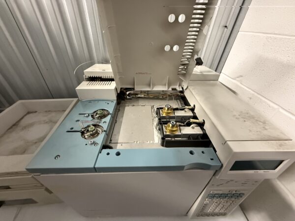 Agilent 6890N GC – Dual FID, Dual Split/Splitless Inlets – Great Condition - Image 2