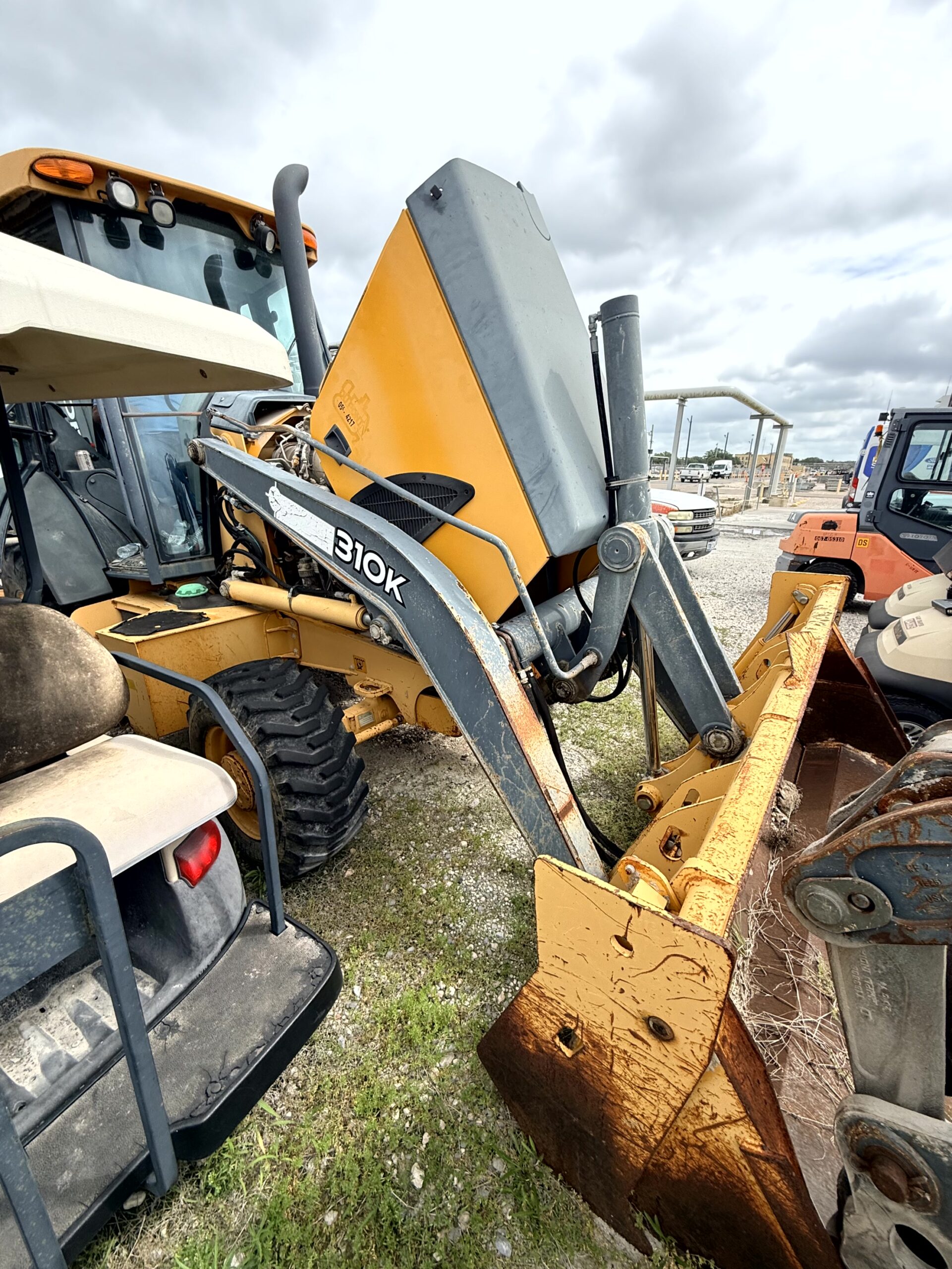 John Deere 310K Backhoe Loader – Loader Bucket & Rear Backhoe – Louisiana - Image 2