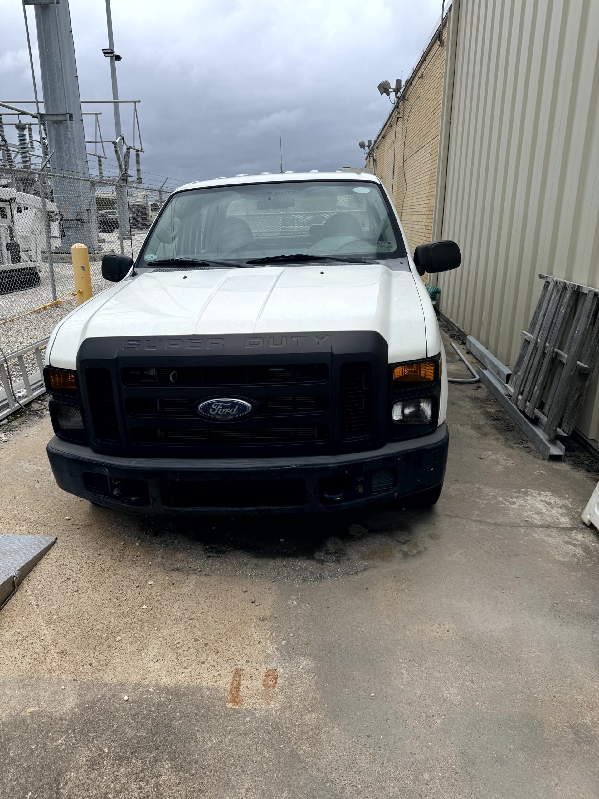 2008 Ford Super Duty Crew Cab Pickup Truck – ONLY 40,800 Miles – Orange, TX - Image 3