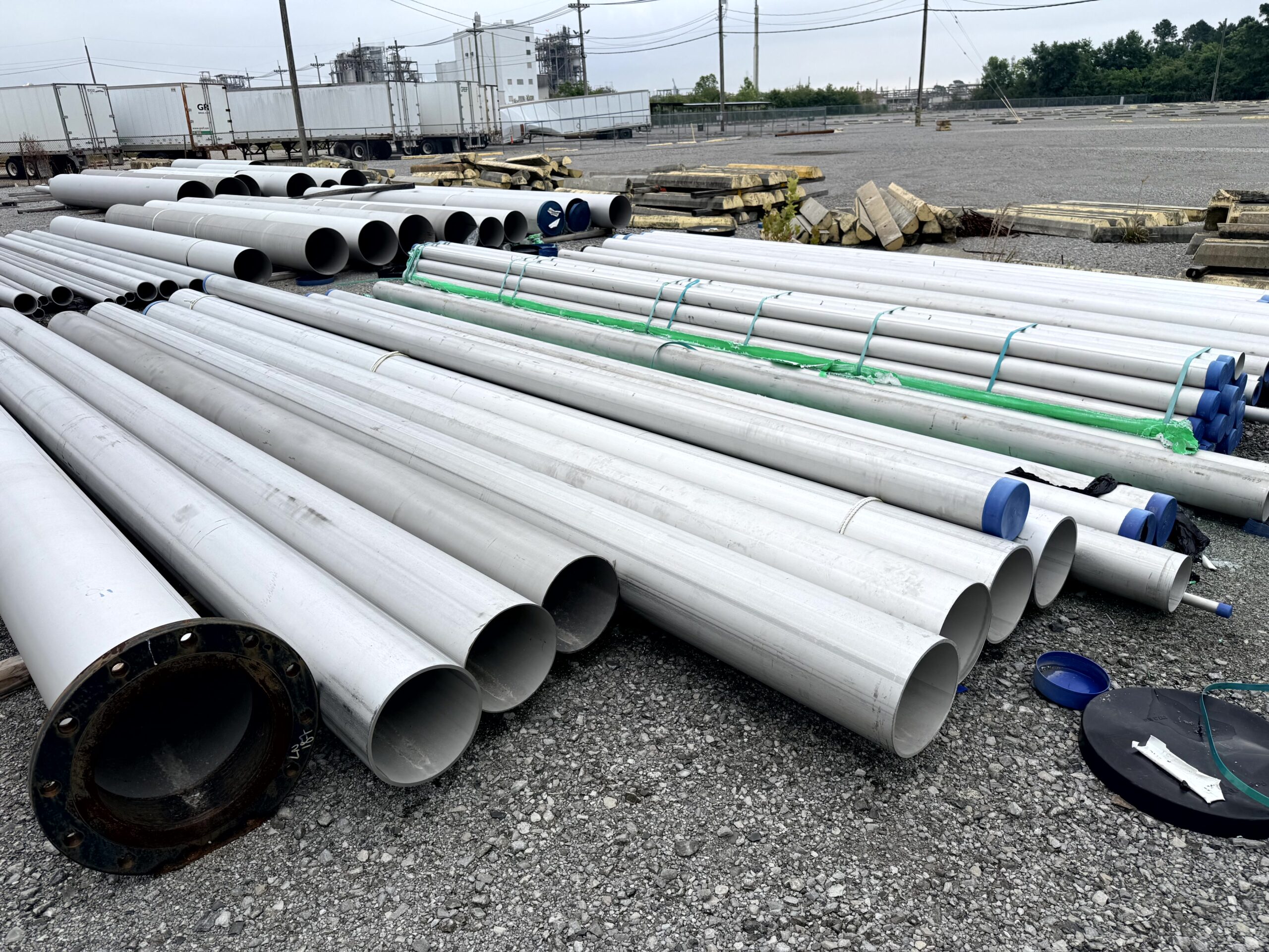 Unused Stainless & Duplex Pipe, Fittings, Flanges & Valves Lot – Louisiana