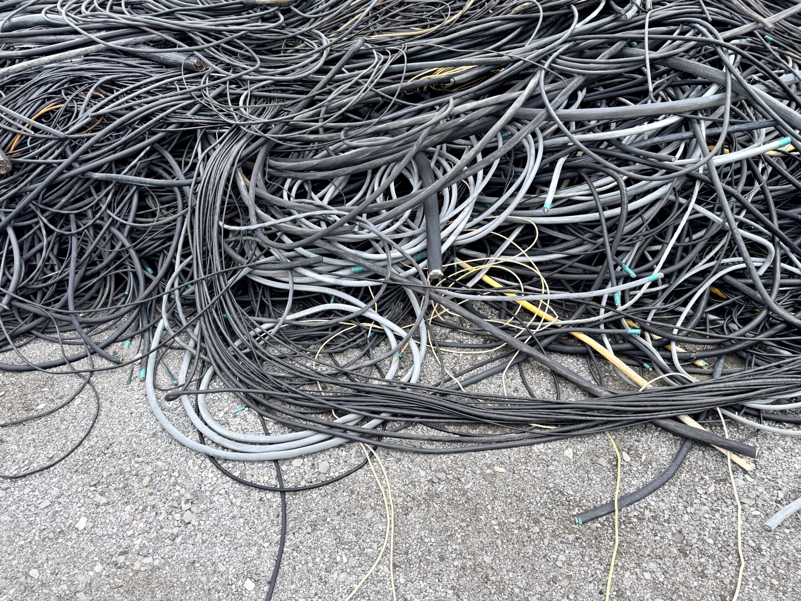 Lot W-1 – Sizable Insulated Copper Cable / Wire Recovery Lot - Image 4